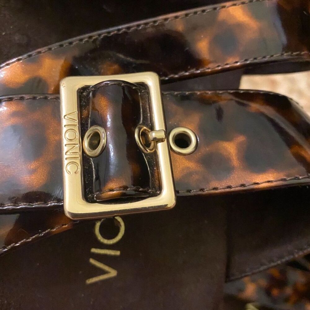 Vionic Tortiose Shell Sandals - Picture 4 of 6